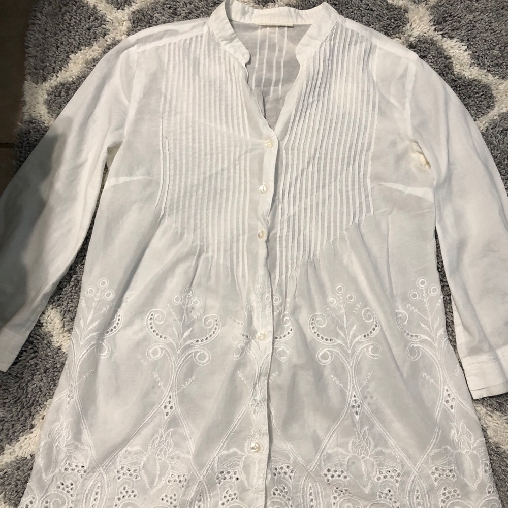 3/$15 Embroidery designed blouse